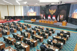 Air Minum Harus Terjangkau Warga Miskin