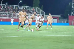 Dewa United Permalukan Malut United di Gelora Kieraha, Alex Martins Jadi Aktor Utama