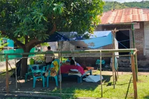 Masih Trauma, Warga Korban Gempa di Adonara Flores Timur Pilih Tidur di Tenda
