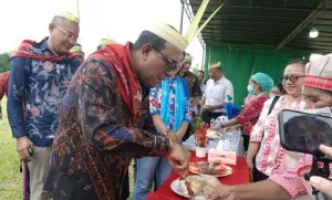 Festival Kor’a Inasua Digelar, Malteng Perkuat Budaya Pangan Lokal dan Konservasi Laut
