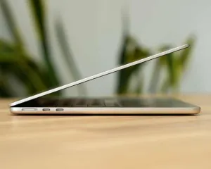 Review MacBook Air M5: Laptop Apple yang Makin Ngebut, Ini Kelebihan dan Kekurangannya