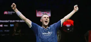 Viktor Axelsen Umumkan Pensiun dari Bulutangkis, Cedera Punggung Penyebabnya