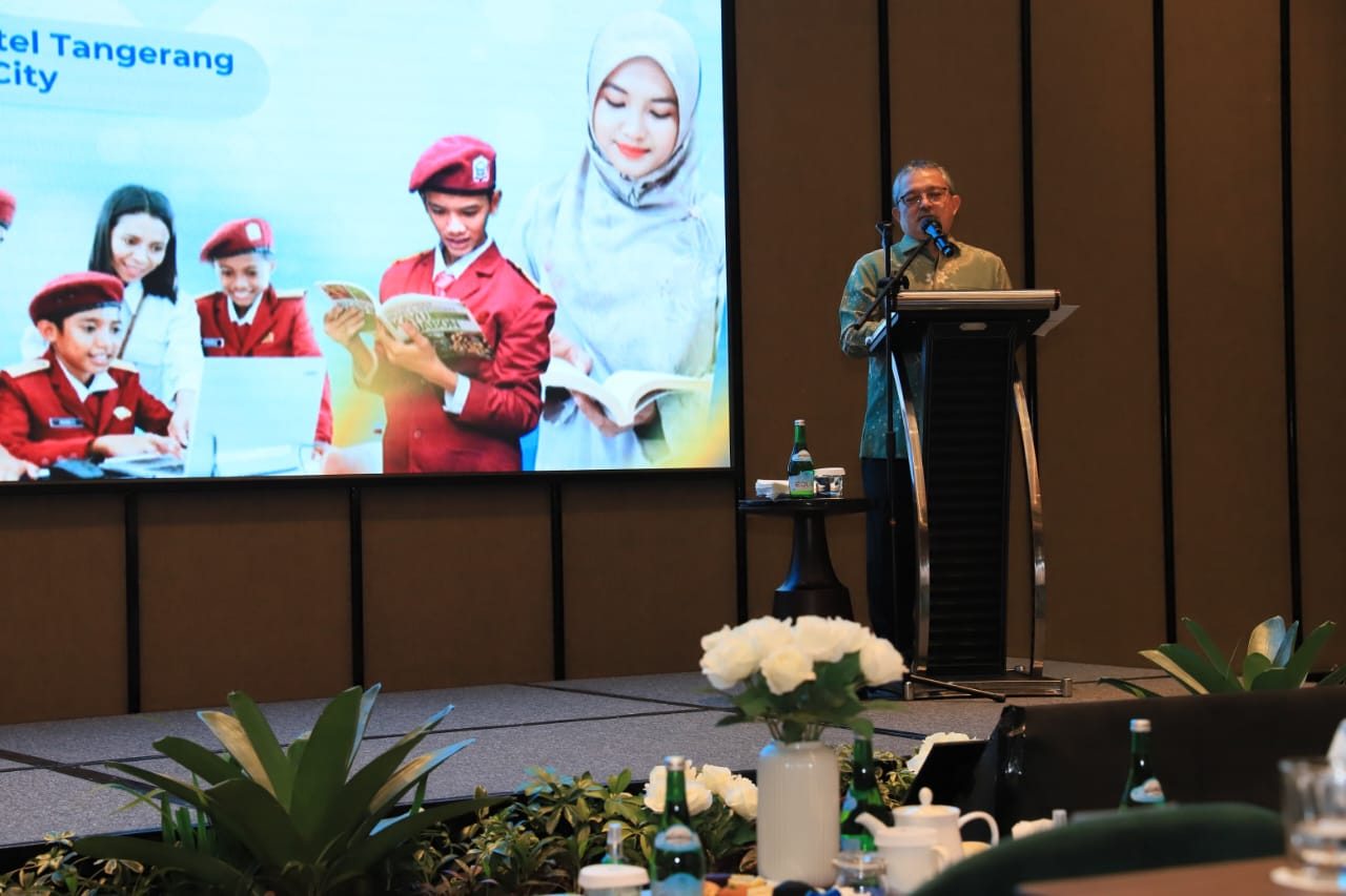 Mau Literasi Maju? Kuncinya Cuma Satu: Semua Sektor Harus Kompak, Nggak Bisa Egois