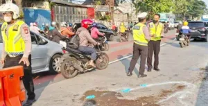 Pengendara Motor Tewas Hantam Trotoar di Jakarta Barat, Ini kronologinya