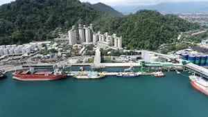 PTP Nonpetikemas Cabang Teluk Bayur Layani MT. Southern Anoa 18.000 Ton Produk Turunan Kelapa Sawit Tujuan Pakistan 