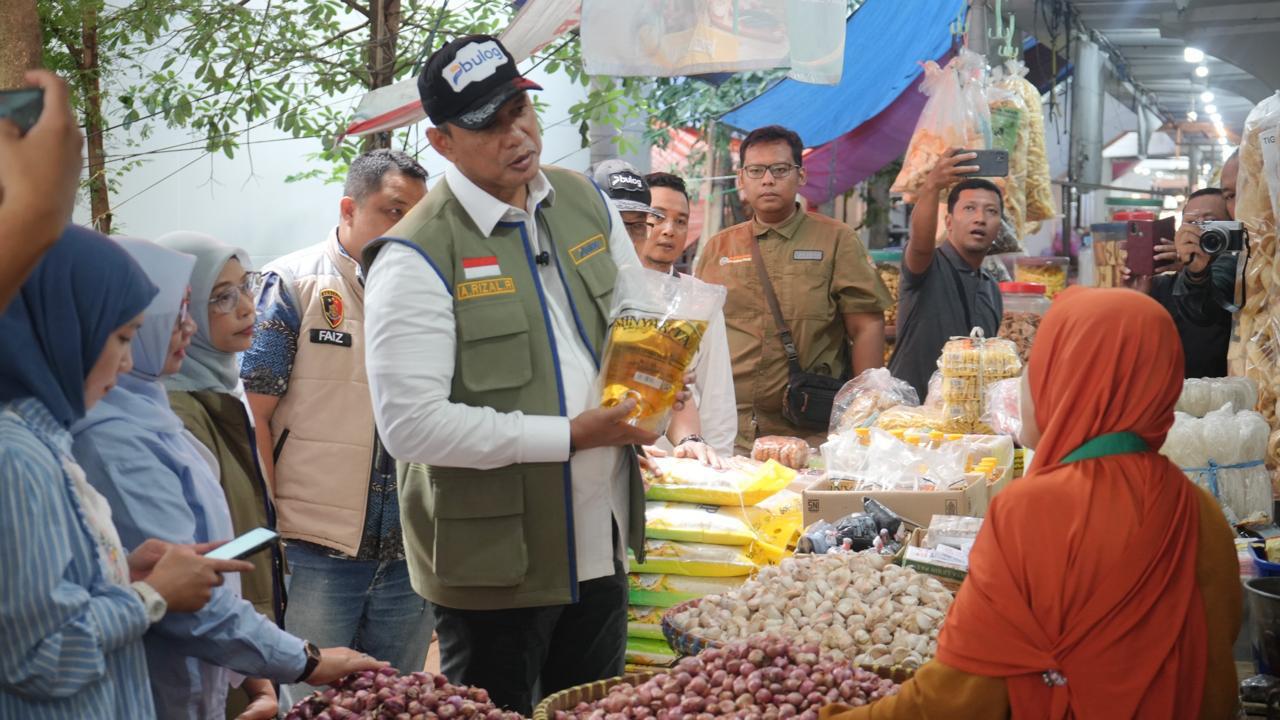 Belanja Bijak, Jangan Panik! Bulog Jamin Minyakita Stabil, Nggak Langka