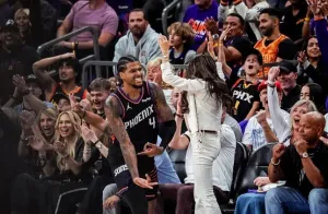 Phoenix Suns Singkirkan Golden State Warriors   