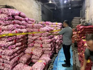 Bareskrim Polri Ungkap Kasus Penyelundupan 23 Ton Bawang dan Cabai di Pontianak