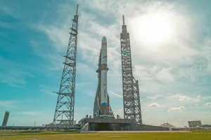 Blue Origin Sukses Luncurkan Roket dengan Pendorong Bekas