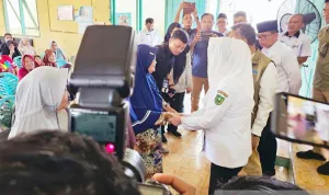 Bukan Cuma Beras, Bulog Natuna Tambah Stok Minyak Goreng untuk 7.325 Warga, Ini Lokasinya
