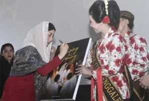 Perempuan Ubah Tantangan Jadi Karya