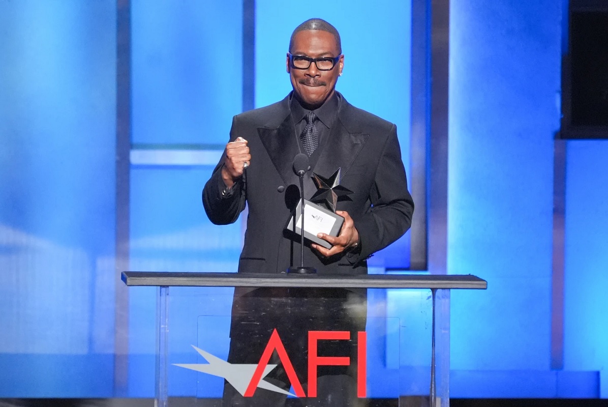 Eddie Murphy Raih Penghargaan Life Achievement dari American Film Institute 