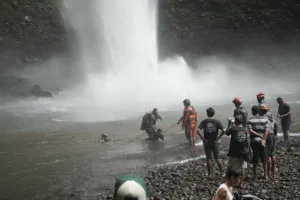 Seorang Remaja Hilang di Air Terjun Tiu Bombong Lombok Utara