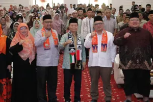 Sosialisasikan Keuangan Haji Bersama BPKH, HNW Apresiasi Penurunan Biaya Haji dan Dorong Haji Usia Muda