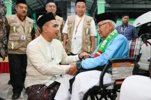 Kloter Pertama Haji dari Jawa Tengah Diberangkatkan ke Tanah Suci