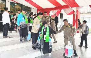 Pemkab Bogor Lepas 445 Calon haji dari Cibinong