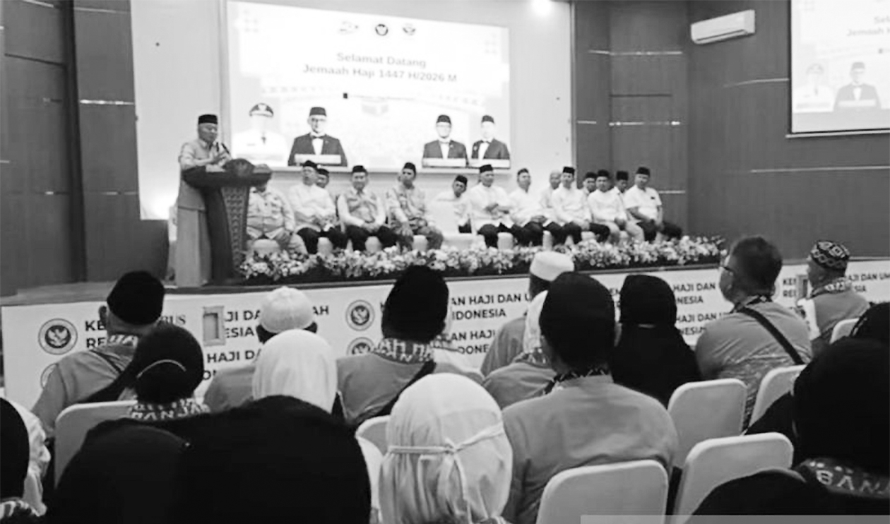 Haji 2026 Dimulai, Gubernur Muhidin Lepas 359 Jamaah Kalsel, Ingatkan Suhu Ekstrem 35 Derajat? — INDONESIA — ERYU PROJECT