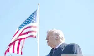 Perintah Trump: Tembak dan Hancurkan Setiap Kapal Pemasang Ranjau Iran!