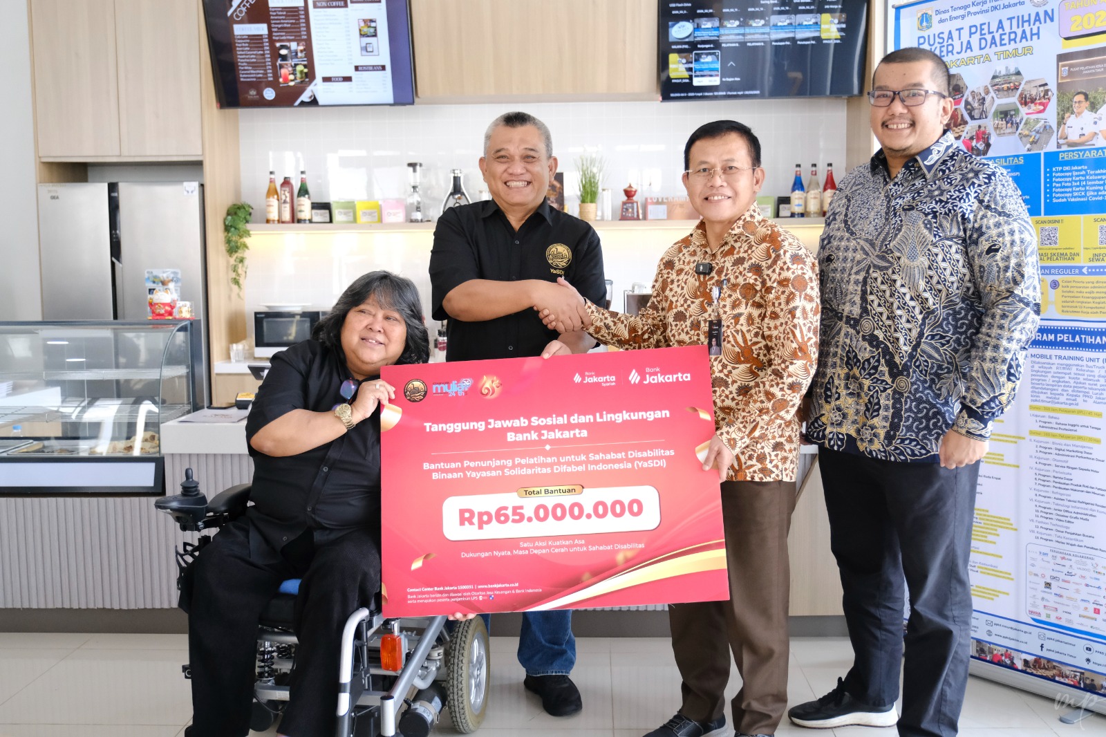 Bank Jakarta Salurkan Bantuan Untuk Sahabat Disabilitas B...
