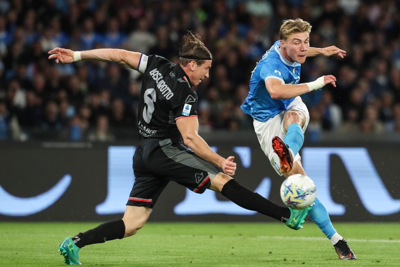 Serie A Italia: Napoli Tunda Pesta Scudetto Inter, Kalahkan Cremonese Empat Gol Tanpa Balas?