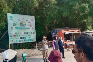 Gerakan Indonesia ASRI di Makassar, Pesisir Untia Dibersihkan dari Ratusan Kg Sampah