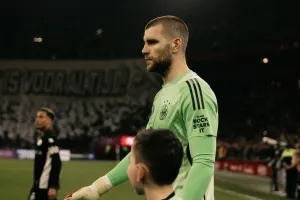 Hasil Liga Belanda: Maarten Paes Kembali Cetak 'Clean Sheet'