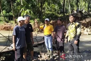 Hujan Deras, Banjir Rendam Ratusan Rumah di Sarolangun Jambi 