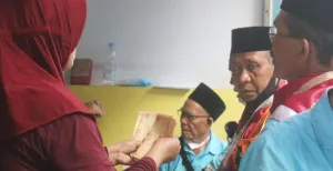 Tempat Penukaran Uang Riyal Diserbu Calon Jamaah Haji NTB, Total Transaksi Capai Rp1 Miliar!