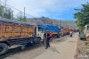 Operasional TPA Burangkeng Bekasi Kembali Normal