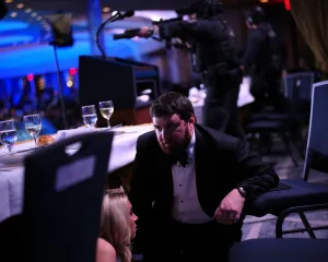 Tersangka Penembakan Ditahan Setelah Trump Dievakuasi dari Jamuan Makan Malam dengan Pers 