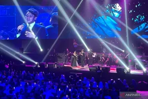 Duet Vina Panduwinata-Ardhito Pukau Penonton Konser Badai Pasti Berlalu