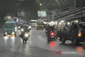 Prakiraan Cuaca Hari Ini: Kota-kota Besar di Indonesia Berpotensi Diguyur Hujan