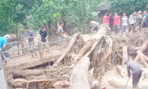 Waspada Hujan Sangat Lebat, BMKG Bongkar Pemicu Cuaca Ekstrem di NTB Sepekan ke Depan