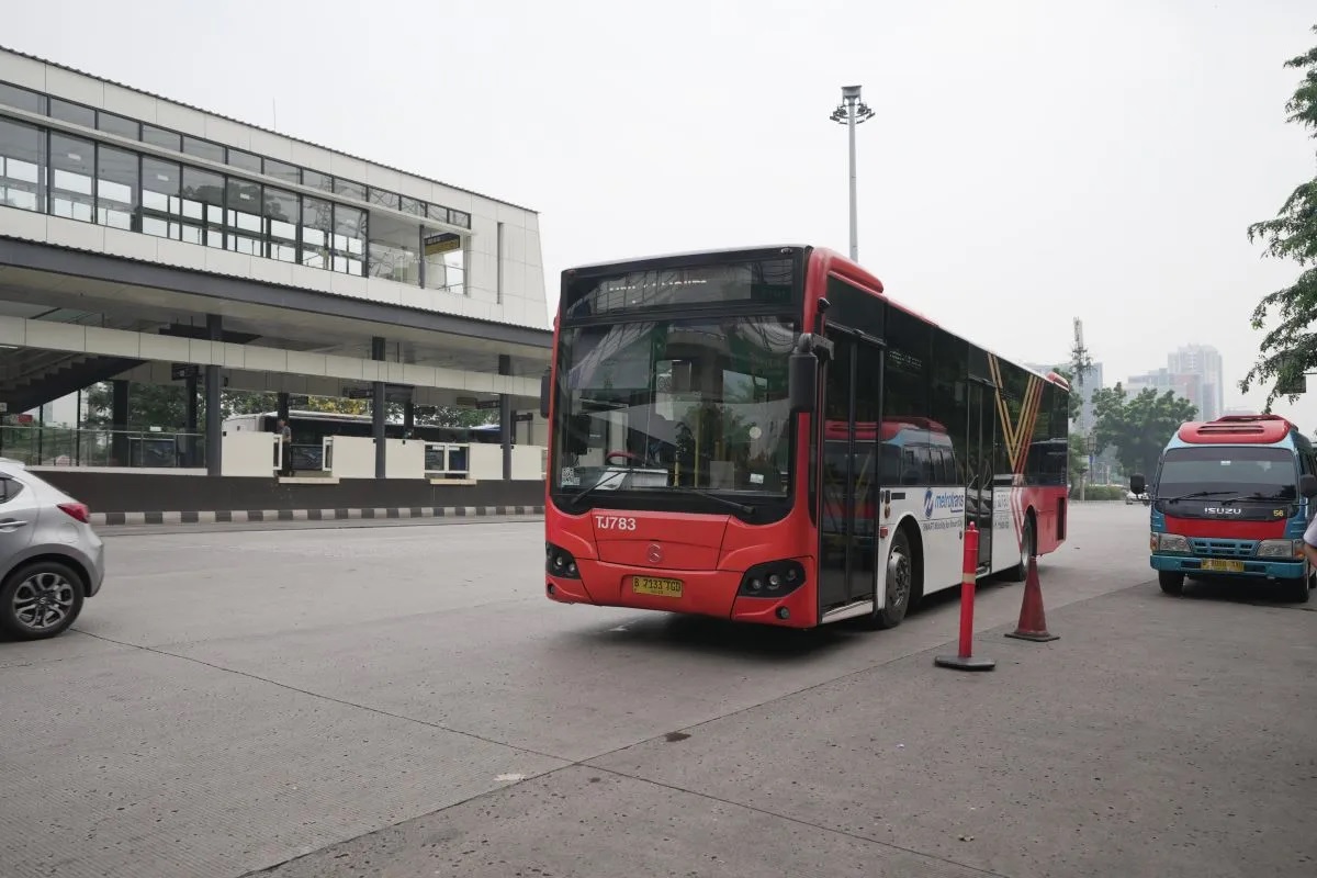 Imbas Kecelakaan KA, Transjakarta Sediakan Shuttle Bus dari Stasiun Bekasi Timur ke Stasiun Bekasi