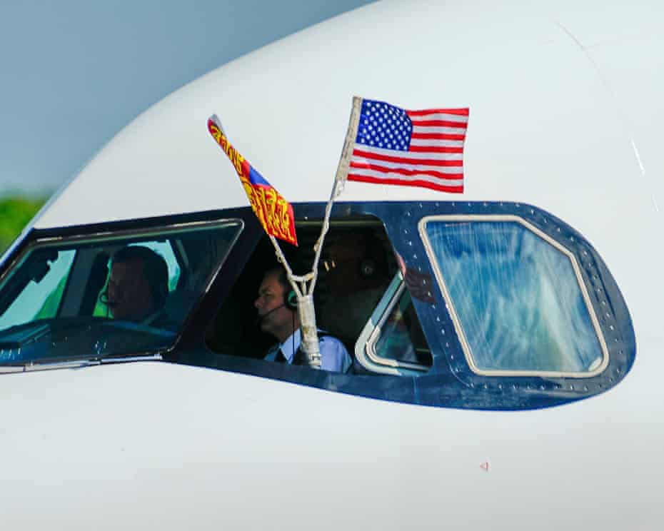 Raja Charles dari Inggris Tiba di AS untuk Kunjungan Kenegaraan yang Diwarnai Ketegangan? — INDONESIA — ERYU PROJECT