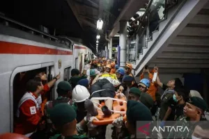 Jumlah Korban Tewas Kecelakaan KA Bekasi Jadi 15 Orang, 76 Luka-luka 