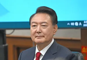 Pengadilan Perberat Hukuman Mantan Presiden Korsel