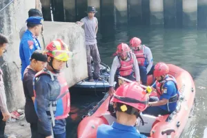 Tim Gabungan Temukan Korban Tenggelam di Sungai BKT Jakut