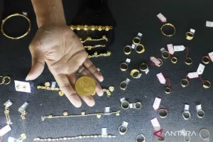 Harga Emas UBS, Antam, dan Galeri24 di Pegadaian pada Kamis Pagi Alami Penurunan