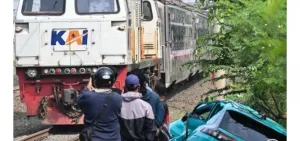 Keterangan Kepolisian: Sopir Taksi Terlibat Kecelakaan KRL Hanya Dapat Pelatihan Sehari Langsung Kerja