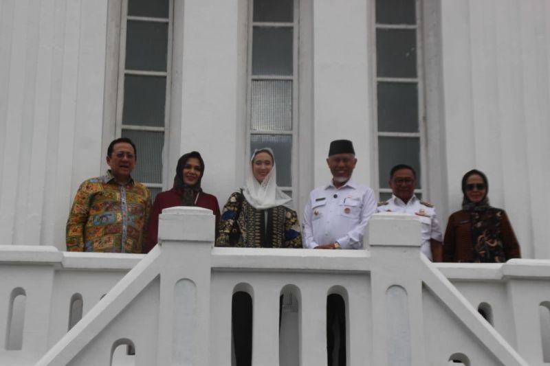 Menpar Puji Bukittinggi dan Jam Gadang, Siap Dorong Wisata ke Kancah Internasional