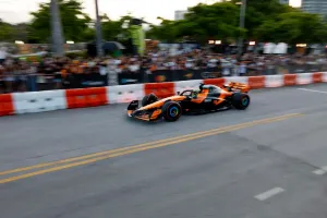 Parade Legenda McLaren Ramaikan Miami Jelang Momen Bersejarah Formula 1