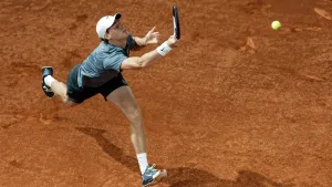 Sinner Hentikan Laju Sensasional Jodar, Lolos ke Semifinal Madrid Open
