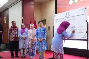 PKK Jakarta Timur Deklarasikan Gerakan Pilah Sampah