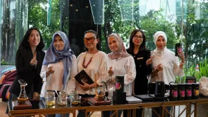 Tempat Hangout Baru di Cibubur: Avenzel Hotel Buka Tea Lounge yang Bisa Sambil Main Billiard