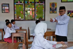 Mendikdasmen Abdul Mu'ti Ingatkan Faktor 3M Jadi Kunci Peningkatan Mutu Pendidikan