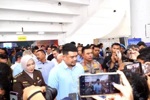 PLH Kajati Sumut Herlina Setyorini Hadiri Peringatan May Day 2026