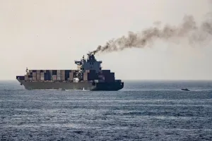 Akibat Blokade AS, Iran Diduga Kurangi Produksi Minyak