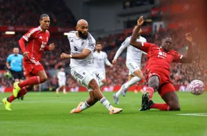 Prediksi Susunan Pemain Liverpool vs Manchester United: Duel Klasik yang Terancam Sepi Bintang