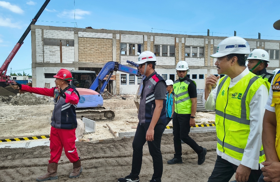Tinjau Sekolah Rakyat Kedung Cowek Surabaya, Mensos Targetkan 18 Titik di Jatim Beroperasi pada Awal Tahun Ajaran Baru 2026/2027